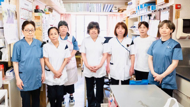 医師　看護師　スタッフ一同